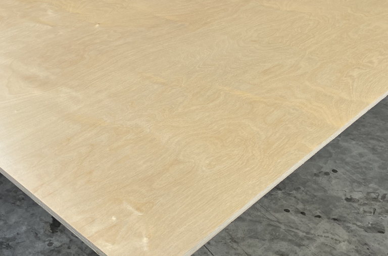 BLEACHED BIRCH PLYWOOD WITH UV COATING